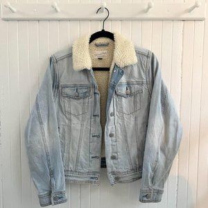 Universal Thread Sherpa Denim Jean Jacket Size XS
